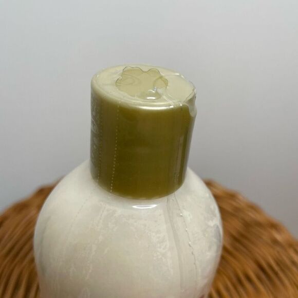 New Bath & Body Works Champagne Toast Hair Conditioner 16 Fl oz Sealed NWT - Picture 3 of 6